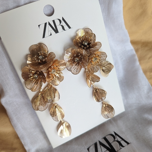 Zara Kate Middleton cascading floral earrings - Picture 10 of 10